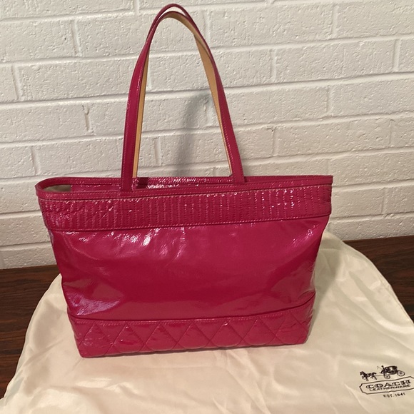 COACH POPPY Liquid Gloss TOTE, Magenta - Picture 5 of 16